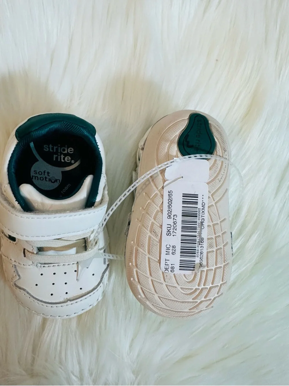 Stride Rite White & Teal Star Velcro Toddler Sneaker - Picture 8 of 12